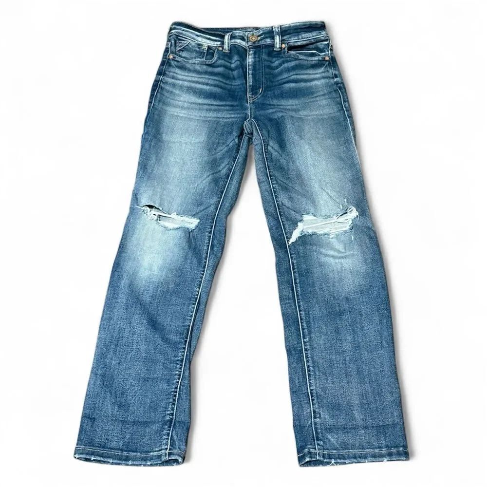 Maurice’s High Rise Straight Distressed Jeans Size 10 Short